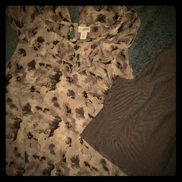 Many Shades of Gray Blouse - Picture 3 of 6